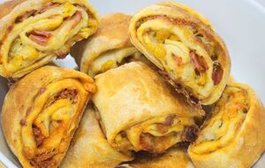 Пиццу по этому рецепту скручивают в рулет