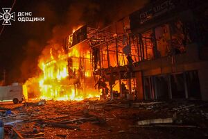 Атака РФ привела к сильным пожарам