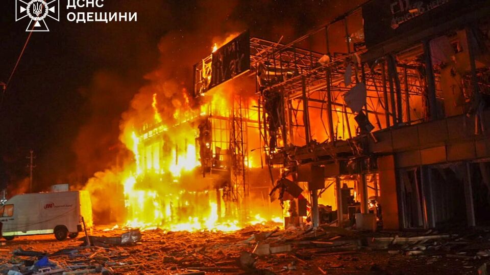 Атака РФ призвела до сильних пожеж