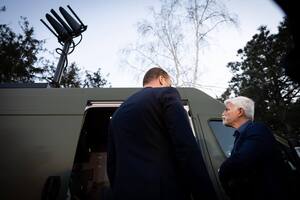 Чеський президент перебуває з візитом в Україні