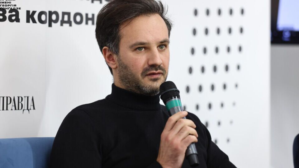 По словам Тихого, указ противоречит заявлениям России о якобы готовности к мирному урегулированию
