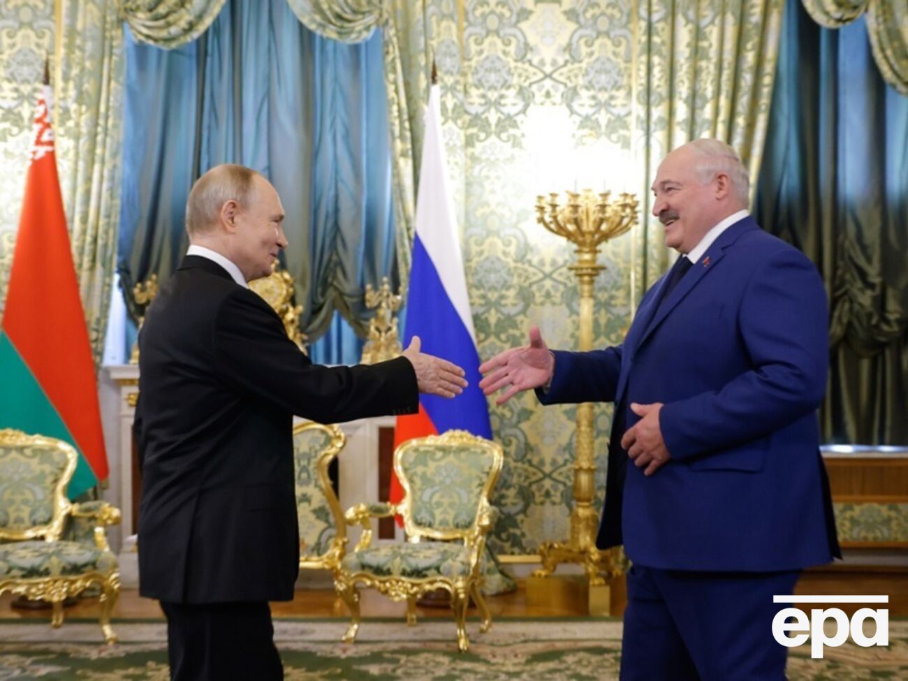 У розвідці зазначають, що "турботою про союзника" Лукашенко маскує небажання повертати невитрачену частину російського кредиту на $10 млрд