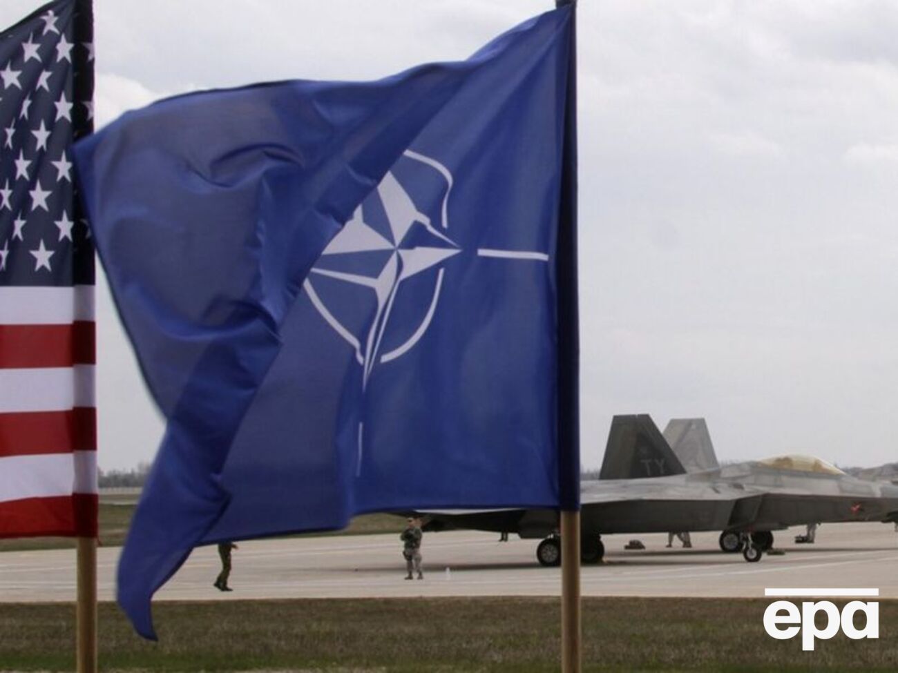 У Європі думають, як запобігти односторонньому виходу США з НАТО
