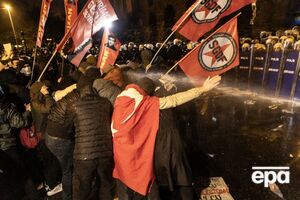 По данным министерства внутренних дел, протесты прошли в девяти турецких городах