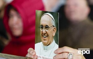 Папа римский находится в университетской клинике Джемелли