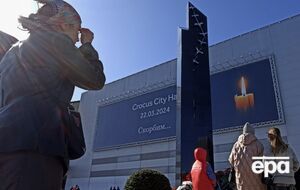 Возле места теракта установили памятный знак