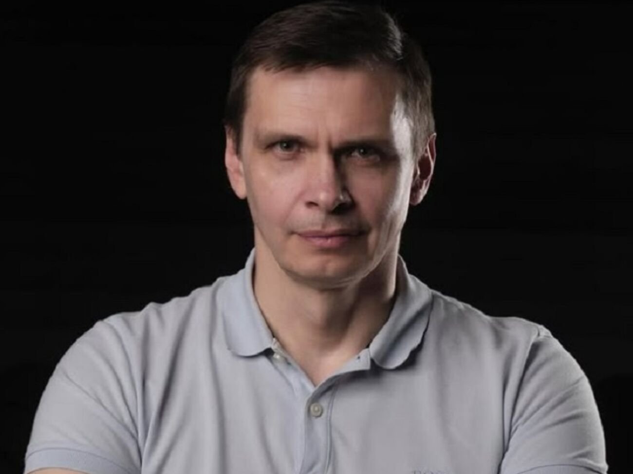 Выходец из КГБ Путин профессионально манипулирует Трампом на его же языке, подсовывая ему его портреты