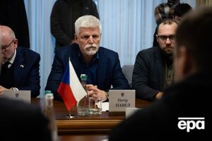 Чешский лидер считает, что в рамках этого компромисса нельзя признавать оккупированные территории российскими