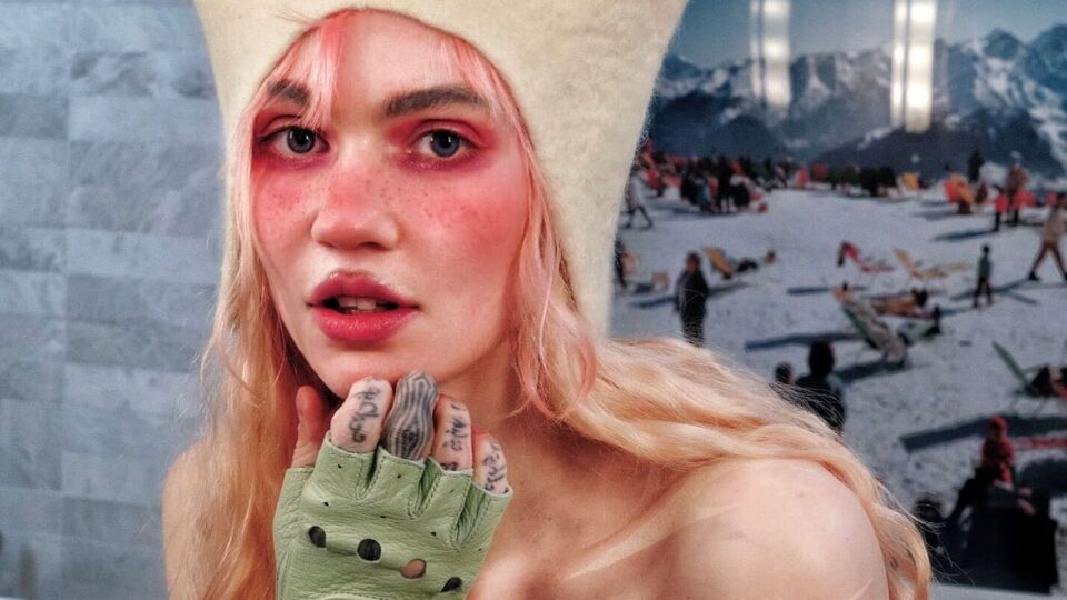 Граймс: Вероятно, я дислексик, поэтому я вообще не могу писать без проверки орфографии