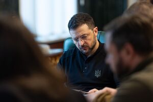 Президент розповів, що обговорили теми підготовки військових, "Контракт 18–24" і дипломатичну роботу