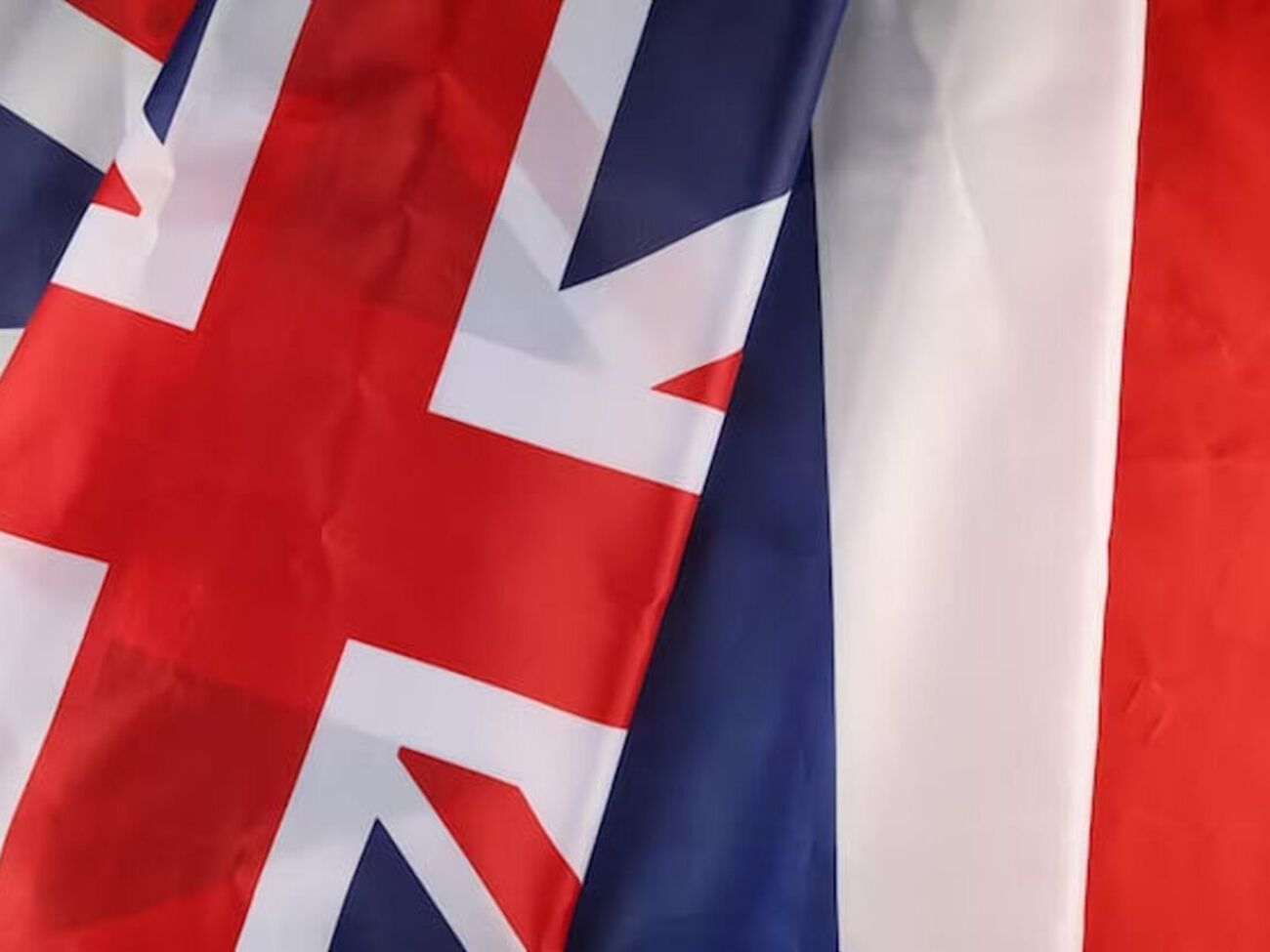 Британское правительство подчеркнуло, что продолжает информировать США о переговорах "коалиции желающих"