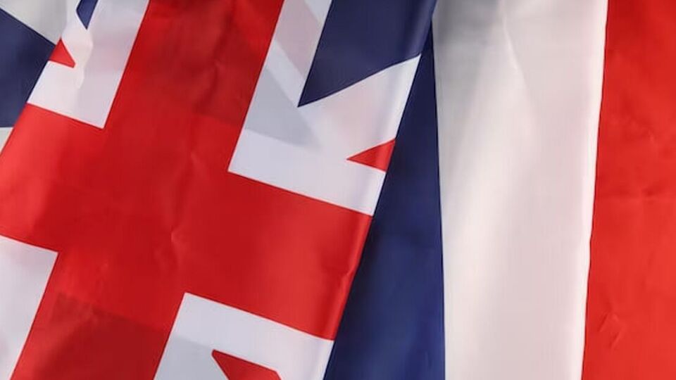 Британський уряд підкреслив, що й далі інформує США про переговори "коаліції охочих"