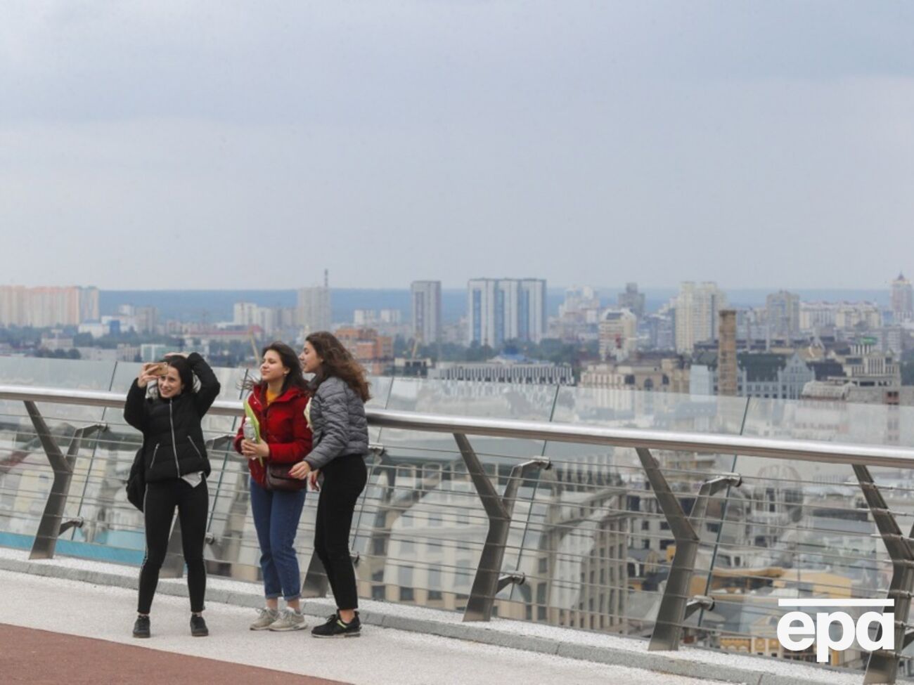 В Киеве будет облачно и тепло
