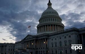 Высокопоставленные республиканцы открыто призывают администрацию Трампа к более жесткой позиции в отношении Москвы, отмечает Reuters