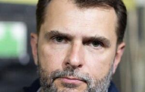 "Услугу" взлома документов на собственность заказывали у силовиков и судей профессиональные рейдеры, отметил Семидидько