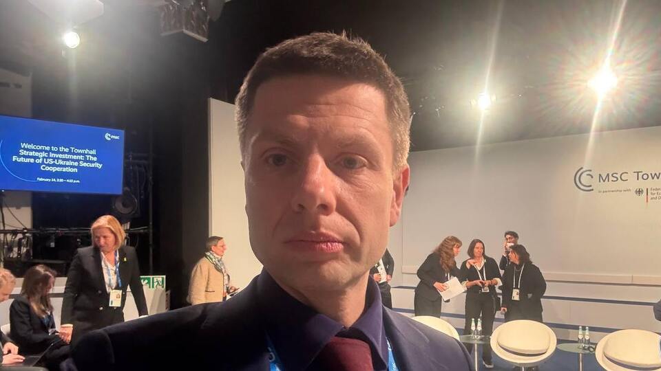 Гончаренко: Украина должна продолжать работу по ужесточению санкций