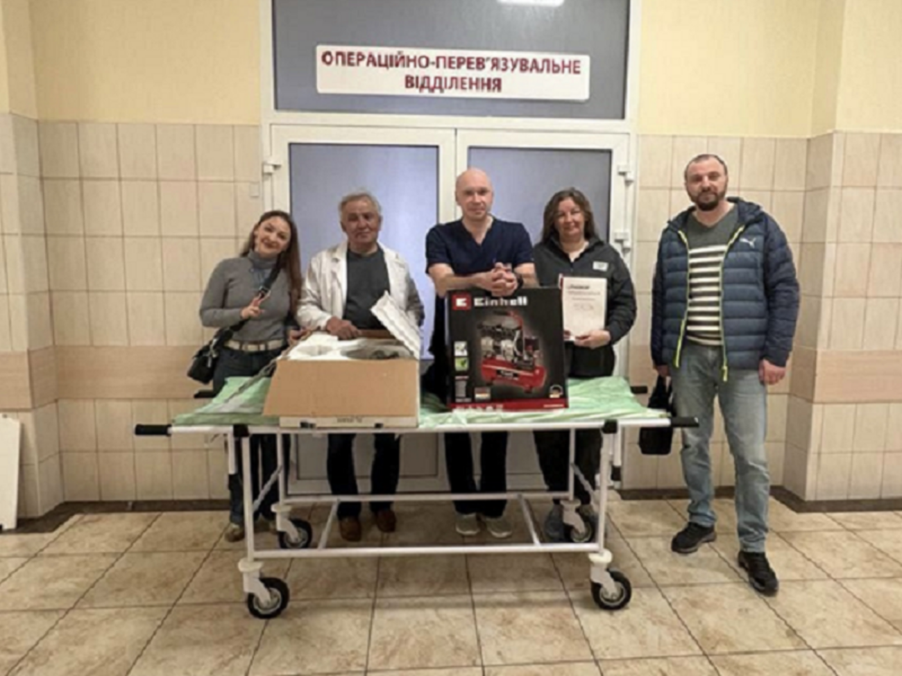 "Фундація Течія" Олега Крота передала Кропивницькій дитячій лікарні сучасне обладнання для лікування сечокам'яної хвороби в дітей