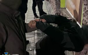 По материалам дела, заказ страны-агрессора России выполняли два жителя Закарпатья в возрасте 22 и 23 лет