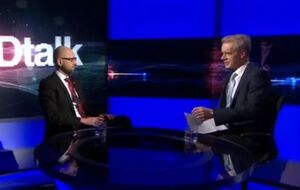 Экс-премьер назвал программу "легендарной" и "эталоном глубоких и содержательных интервью"