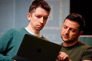 Литвин (на фото слева) напомнил, что с 18 марта россияне наносят удары по украинским энергетическим объектам бомбами, ударными беспилотниками и беспилотниками FPV