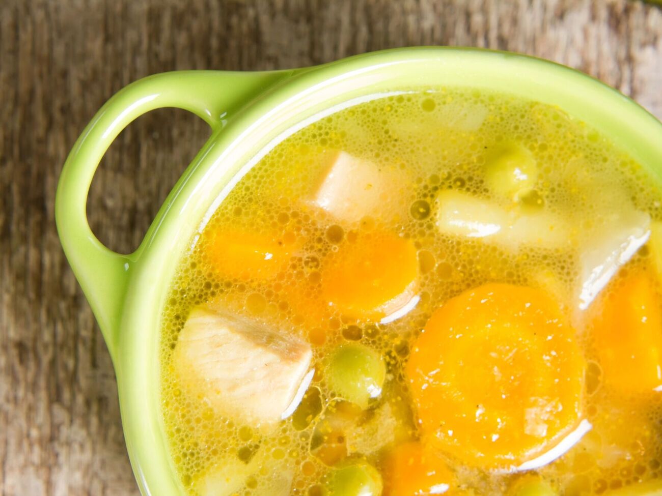 Сметана придает нежный вкус галушкам