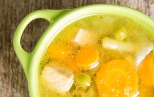 Сметана придает нежный вкус галушкам