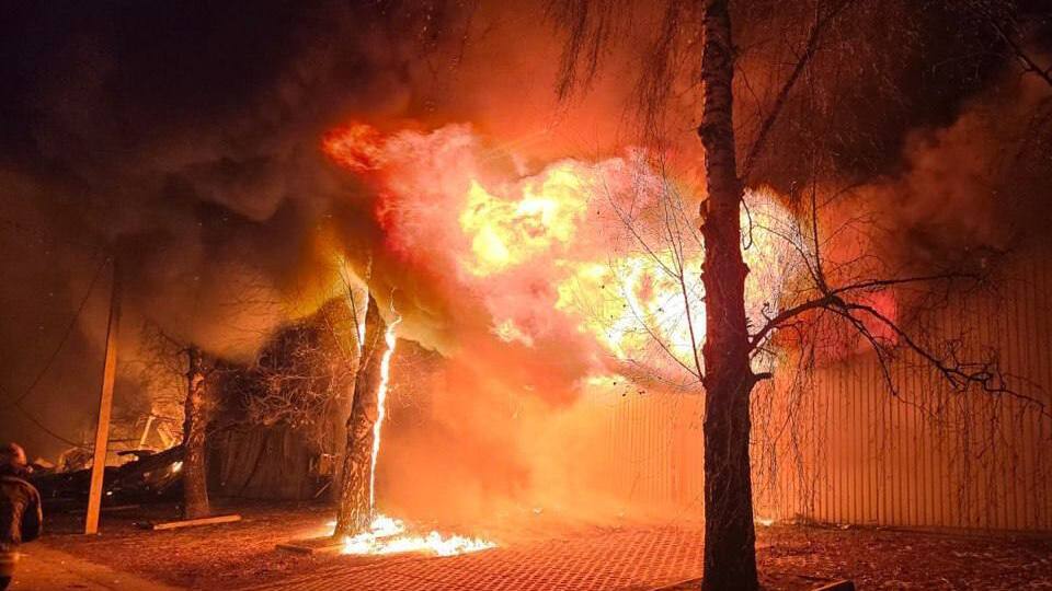 У Харкові дрони пошкодили житлові будинки й господарчі споруди, зазначив Терехов