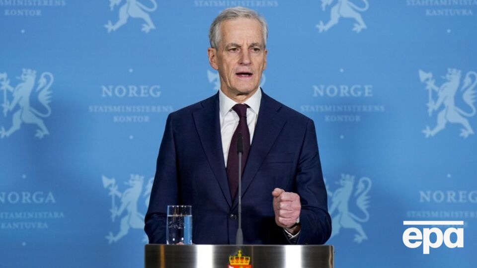 За словами Стьоре, він обговорював із Зеленським надання Україні коштів для закупівлі газу минулого тижня