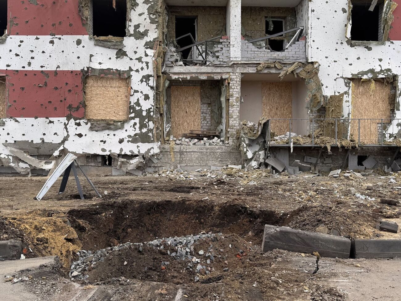 За годину росіяни обстріляли три мікрорайони