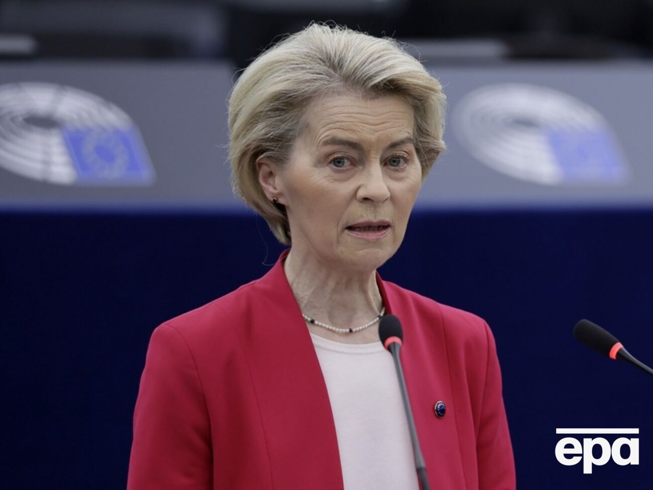 Фон дер Ляйен заявила, что "глубоко сожалеет" из-за новых американских тарифов на импорт автомобилей