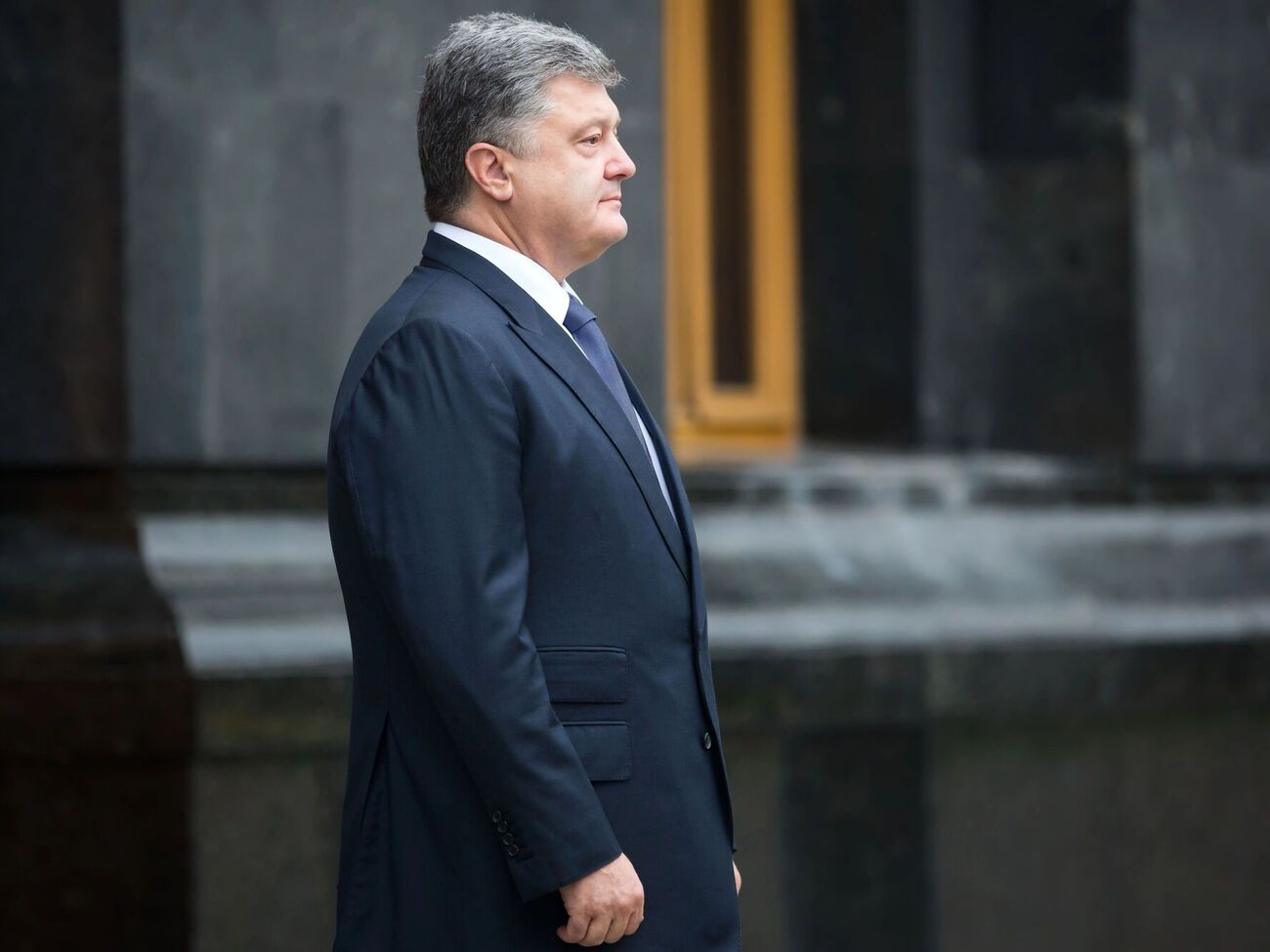 За два года недоверие к Порошенко выросло с 65% до 75%, отметил Олещук, ссылаясь на данные исследования