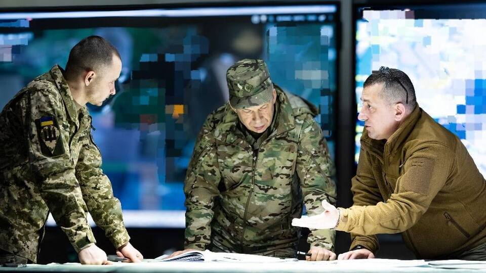 Потребу роботи із бригадами на місцях Сирський пояснив активізацією дій РФ і спробами перевести бойові дії на територію Сумської області
