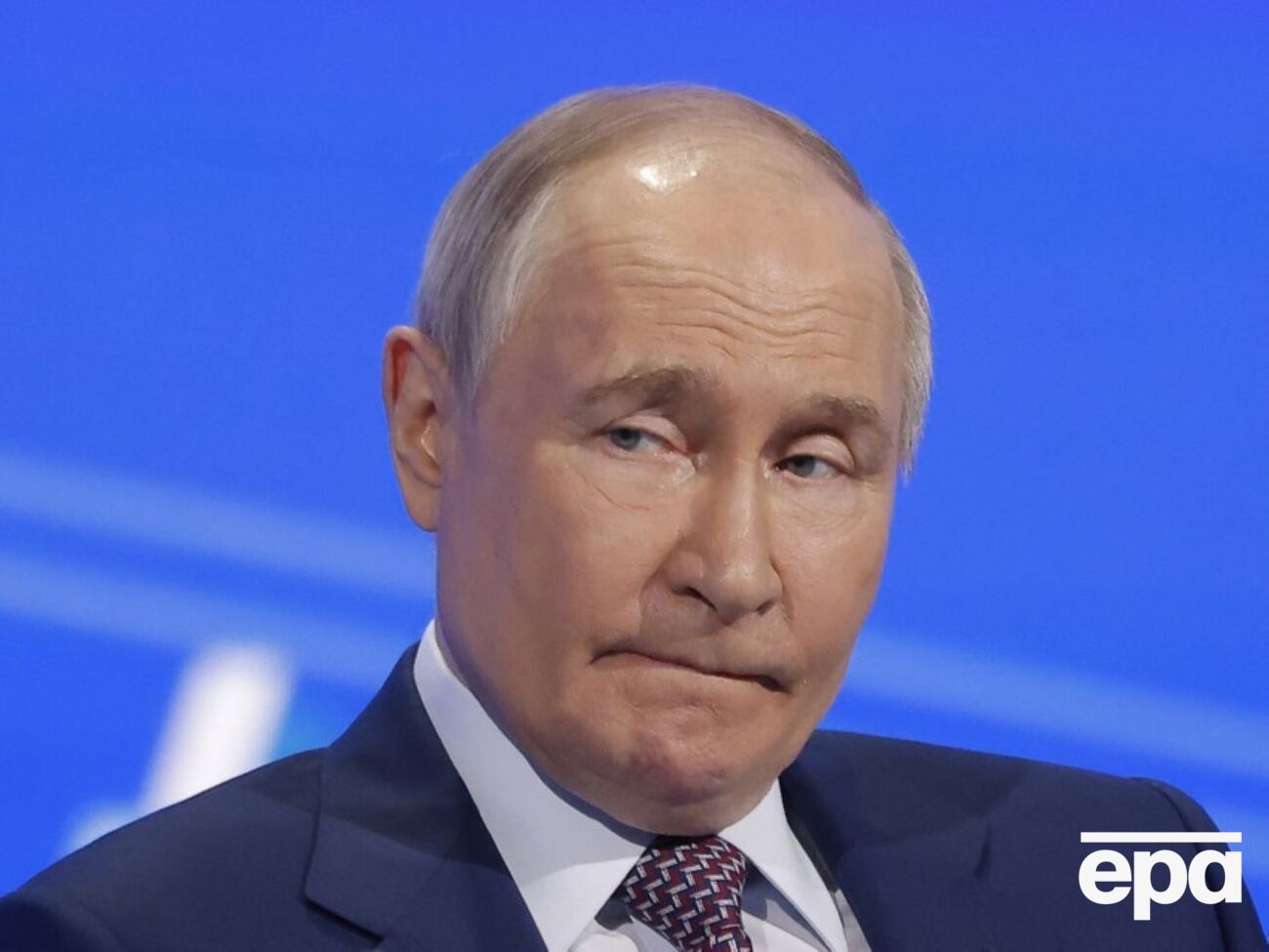 Представитель Совета нацбезопасности Белого дома напомнил, что управление в Украине определяется ее Конституцией и народом