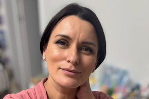 За словами Глінської, зараз доглядати дітей їй допомагають мама, чоловік і дві няні, які працюють потижнево