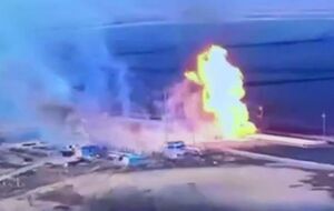 Окупанти показали відео охопленої вогнем станції "Суджа"