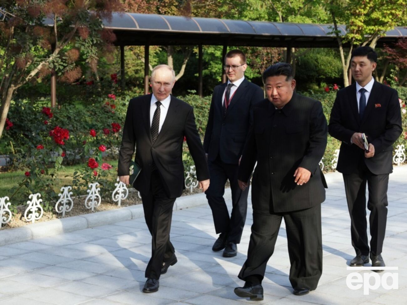 По словам Путина, в мирных переговорах об окончании войны в Украине могли бы участвовать не только США, но и "дружественные" к России страны, в частности КНДР