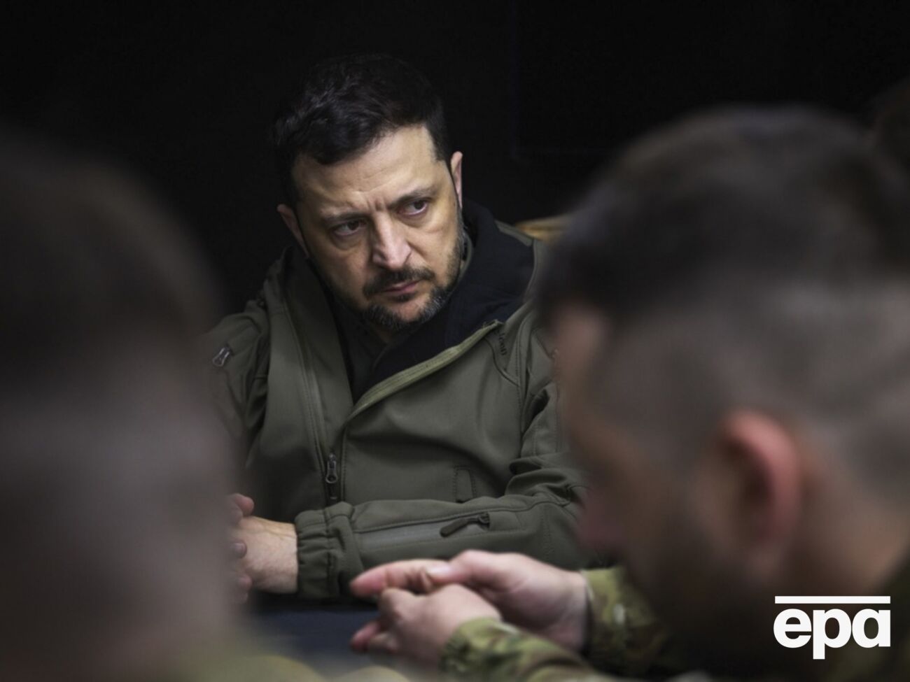 Зеленский обсудил с главнокомандующим ВСУ ситуацию на украинском фронте и на территории России, где действуют силы обороны