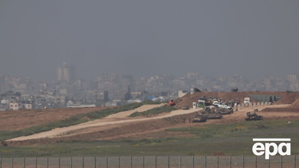 По сообщению израильских военных, операция преследует цель расширить зону безопасности в этой части анклава