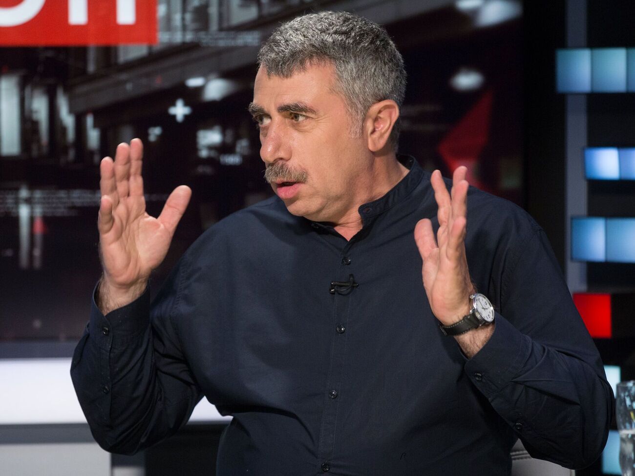 Комаровський: Не вірю, що людина у такому віці, як Трамп, може зберегти своє ментальне здоров'я