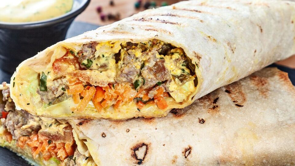 Для шаурми запечіть курку в духовці