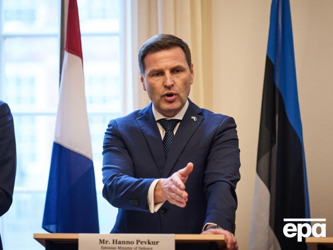 Певкур заявил, что нельзя перемещать военных НАТО из Балтии в Украину