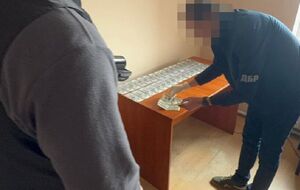 Взятка передавалась через посредницу, отметили в ГБР
