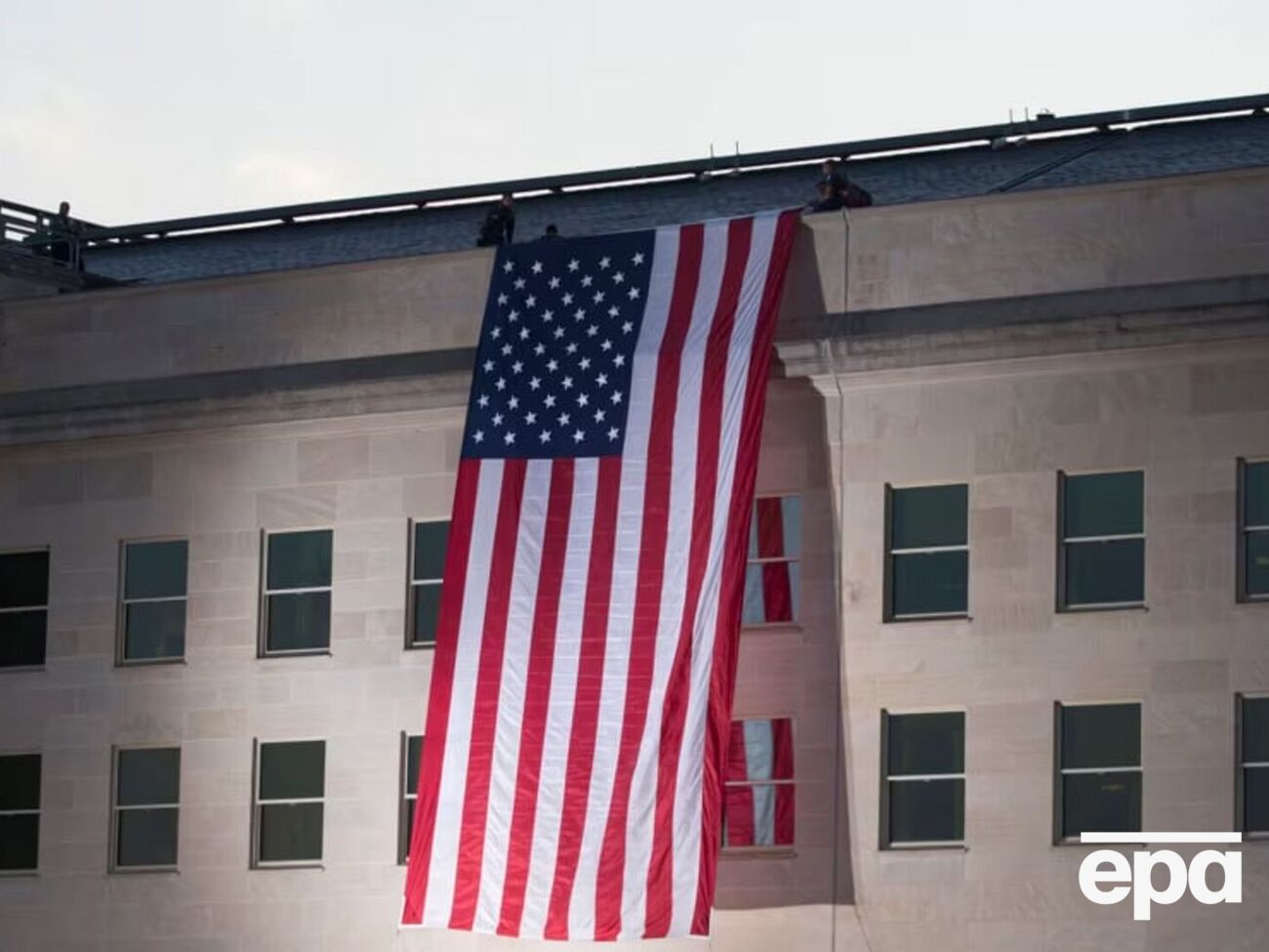 Чиновник Пентагона на условиях анонимности сообщил журналистам, что Хегсет не отменял и не откладывал никаких киберопераций