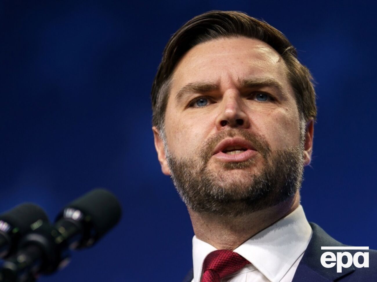 Вашингтон общается с Москвой и "другими союзниками" – вице-президент США