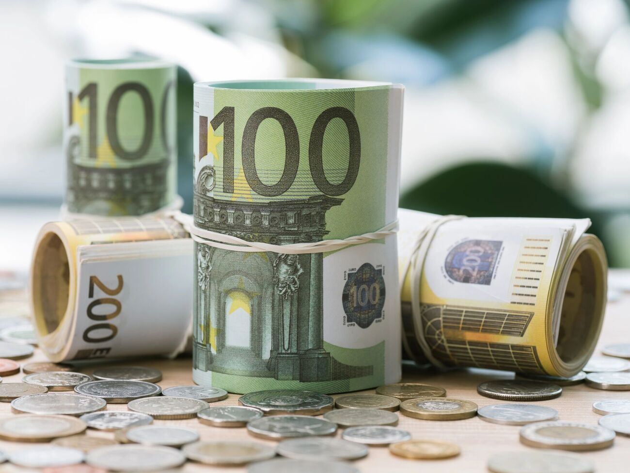 По данным Макрона, в Европе заблокировано €230 млрд активов РФ