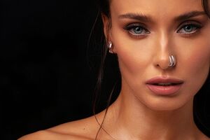 Мишина находится за пределами Украины