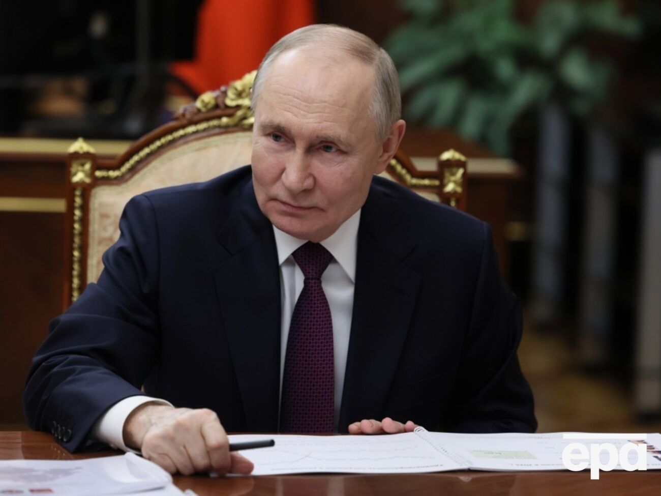 ЗМІ підкреслив, що Трамп передав цю зацікавленість безпосередньо Путіну в телефонній розмові в лютому