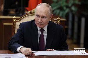 ЗМІ підкреслив, що Трамп передав цю зацікавленість безпосередньо Путіну в телефонній розмові в лютому