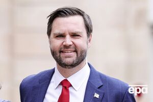 У видавництві заявили, що продаж книжки Венса зупинили "до зміни зовнішньої політики США щодо України"