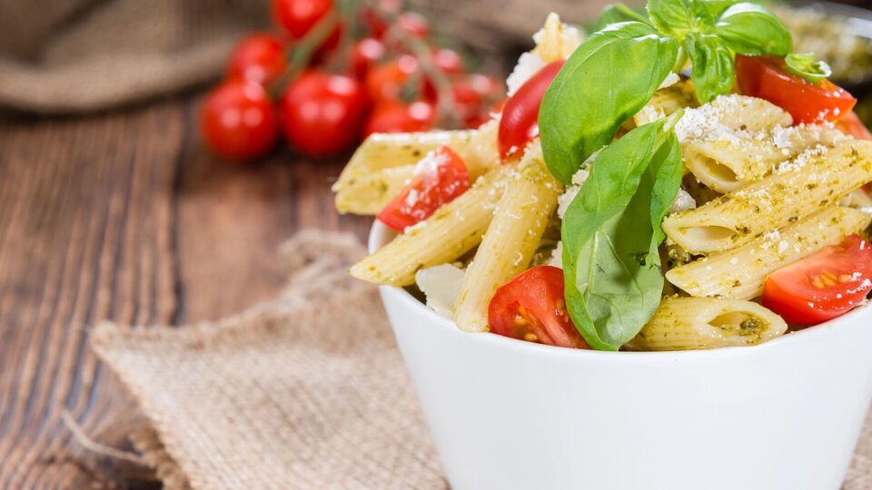 До страви додають томати чері